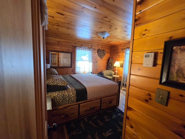 35 Upper Bartonsville Road, Rockingham, VT 05143