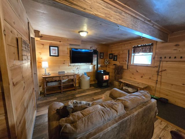 35 Upper Bartonsville Road, Rockingham, VT 05143