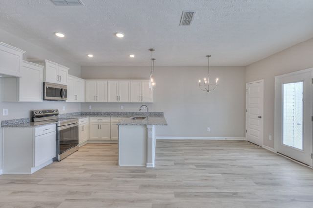 23 Hardwood Rd, Tullahoma, TN 37388