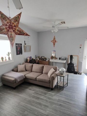 110 E LAUREN COURT, Fern Park, FL 32730