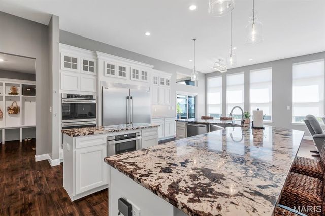 401 Hamlet Court, O'fallon, MO 63367