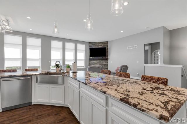 401 Hamlet Court, O'fallon, MO 63367