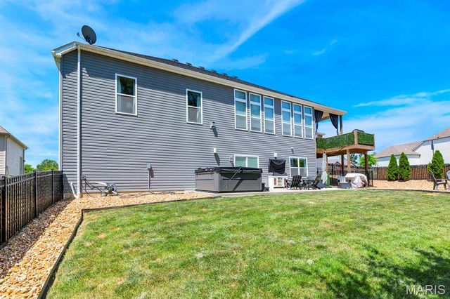 401 Hamlet Court, O'fallon, MO 63367
