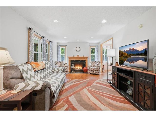 733 220th Street, Osceola, WI 54020