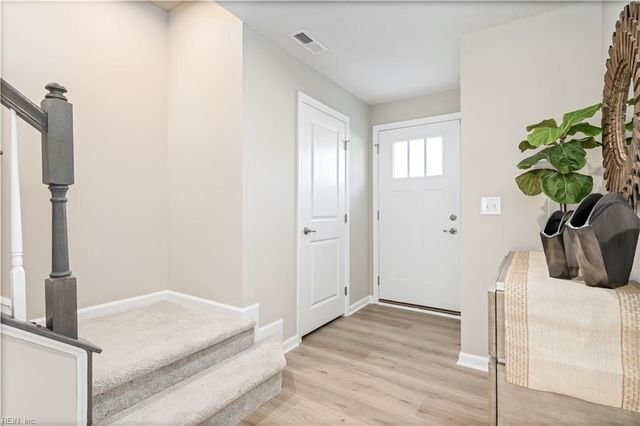 208 Reids Place DR, Suffolk, VA 23434