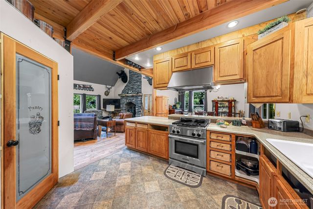 3378 Deer Trails Lane, Bow, WA 98232