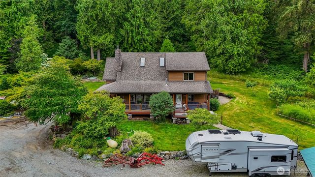 3378 Deer Trails Lane, Bow, WA 98232