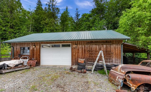 3378 Deer Trails Lane, Bow, WA 98232