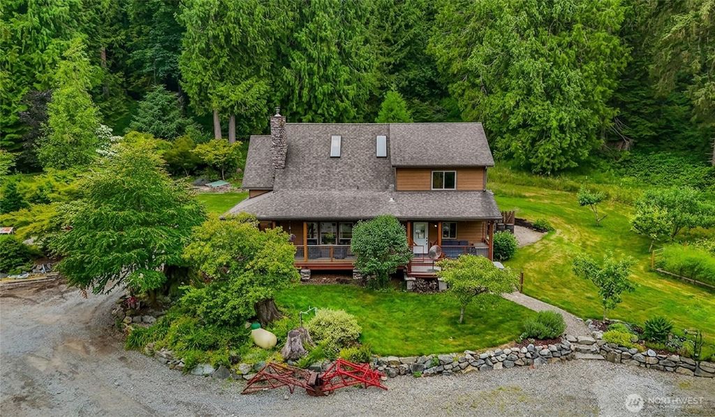3378 Deer Trails Lane, Bow, WA 98232