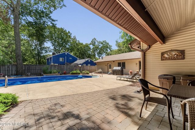 1 Cambridge Drive 1, Jackson, NJ 08527