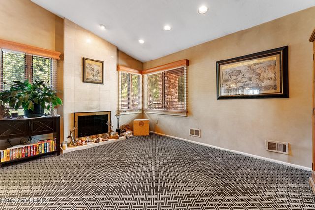 1 Cambridge Drive 1, Jackson, NJ 08527