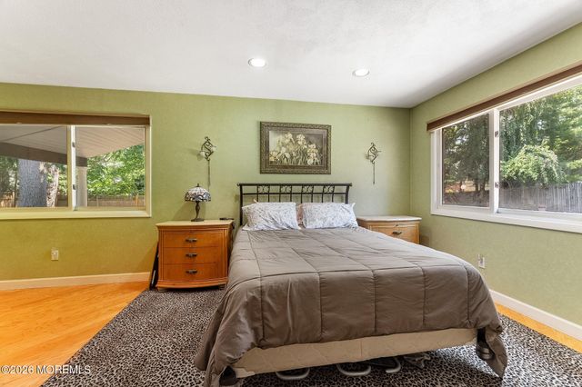1 Cambridge Drive 1, Jackson, NJ 08527