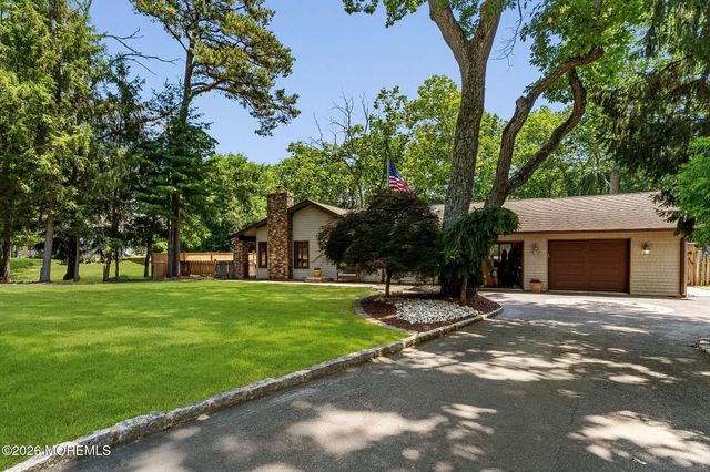 1 Cambridge Drive 1, Jackson, NJ 08527