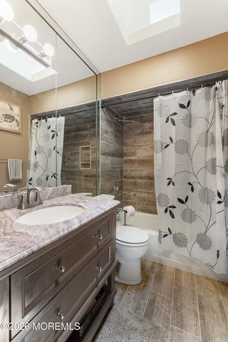 1 Cambridge Drive 1, Jackson, NJ 08527