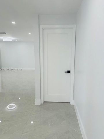 11870 SW 5th 1, Miami, FL 33184