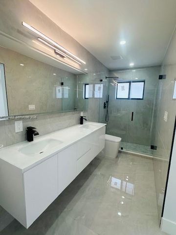 11870 SW 5th 1, Miami, FL 33184