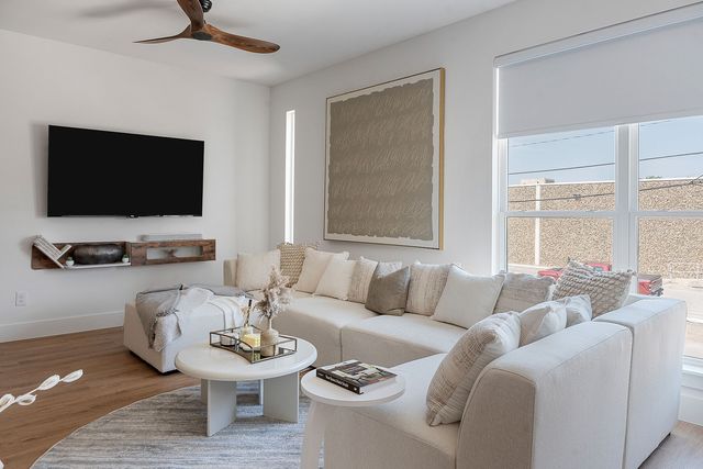 167 S Prairie Avenue, Dallas, TX 75226