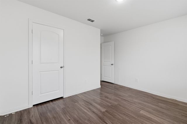 104 Holiday Drive, Gun Barrel City, TX 75156