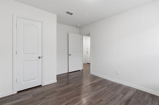 104 Holiday Drive, Gun Barrel City, TX 75156