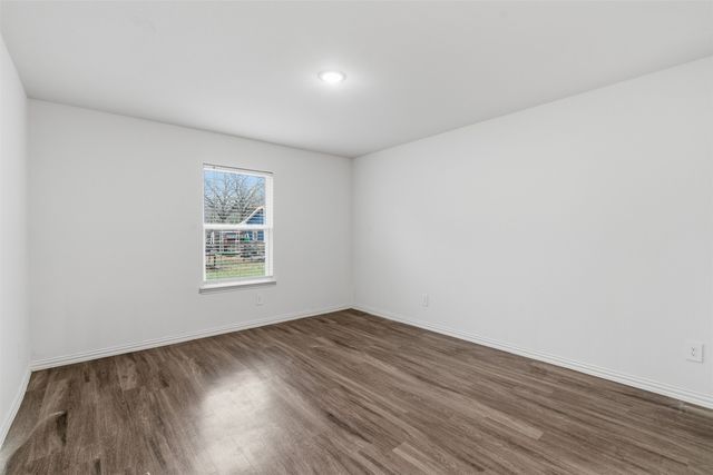 104 Holiday Drive, Gun Barrel City, TX 75156