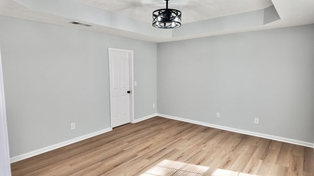 3301 Clapham Rd, Antioch, TN 37013