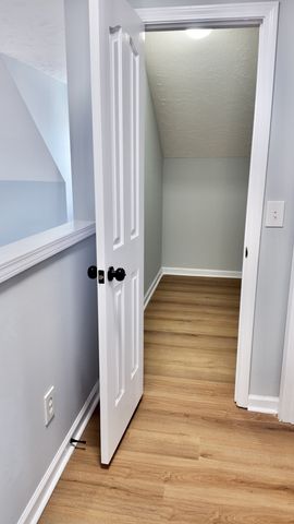 3301 Clapham Rd, Antioch, TN 37013