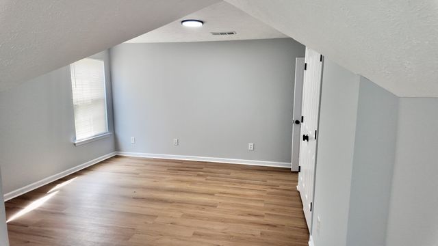 3301 Clapham Rd, Antioch, TN 37013