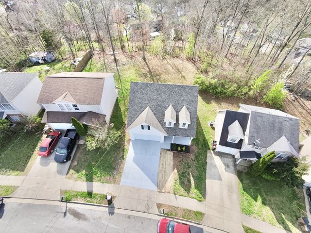 3301 Clapham Rd, Antioch, TN 37013