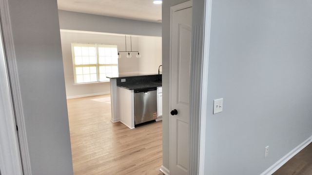 3301 Clapham Rd, Antioch, TN 37013