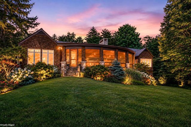 16 Heritage Drive, Sunapee, NH 03782