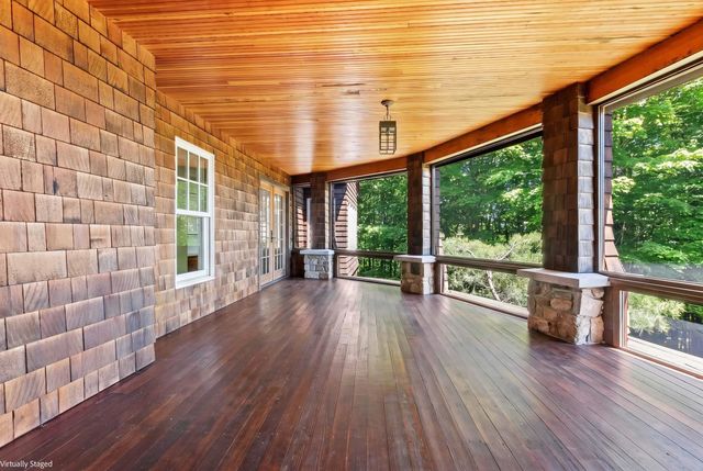 16 Heritage Drive, Sunapee, NH 03782