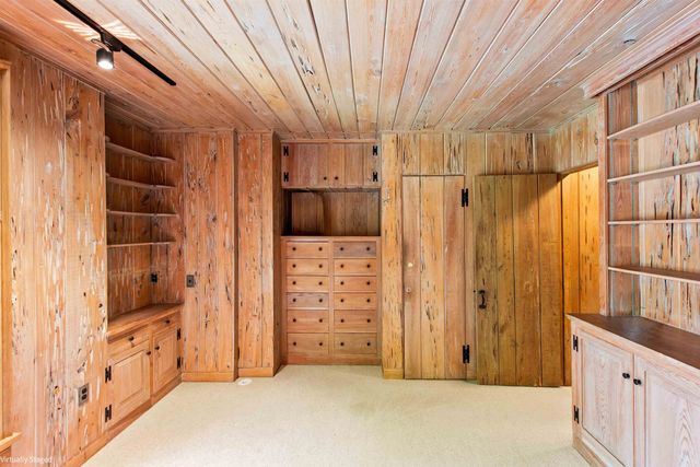 16 Heritage Drive, Sunapee, NH 03782