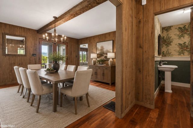 16 Heritage Drive, Sunapee, NH 03782