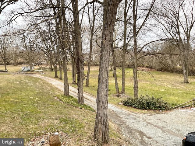 77 PARADISE LN, Ronks, PA 17572