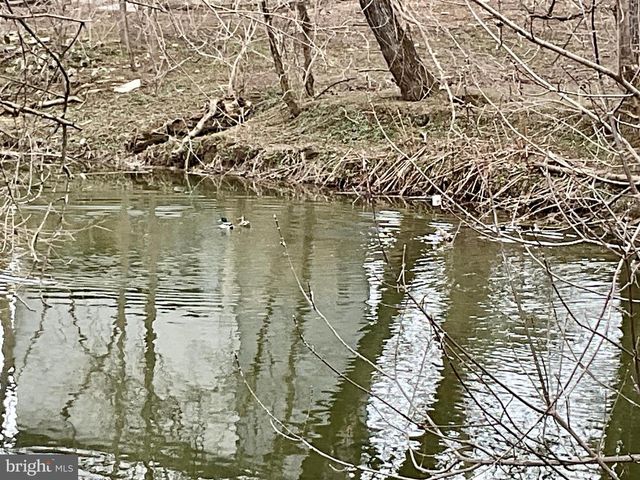 77 PARADISE LN, Ronks, PA 17572