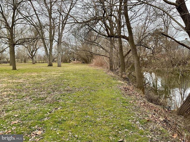 77 PARADISE LN, Ronks, PA 17572