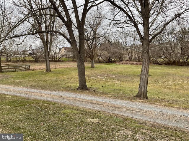 77 PARADISE LN, Ronks, PA 17572