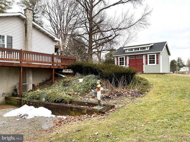 77 PARADISE LN, Ronks, PA 17572