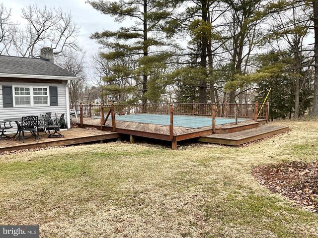 77 PARADISE LN, Ronks, PA 17572