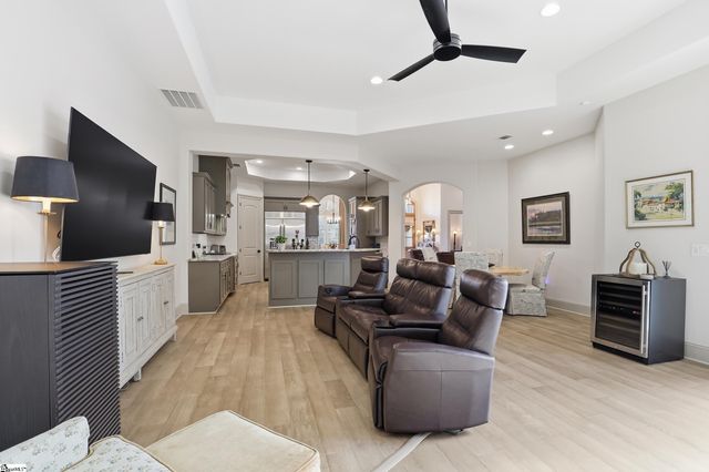 909 Pelham Road, Greenville, SC 29615