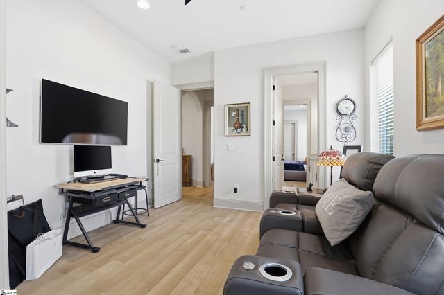 909 Pelham Road, Greenville, SC 29615