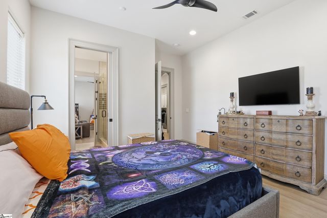 909 Pelham Road, Greenville, SC 29615