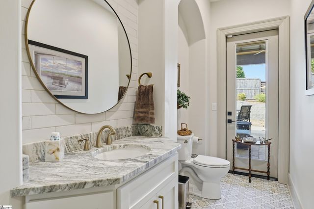 909 Pelham Road, Greenville, SC 29615