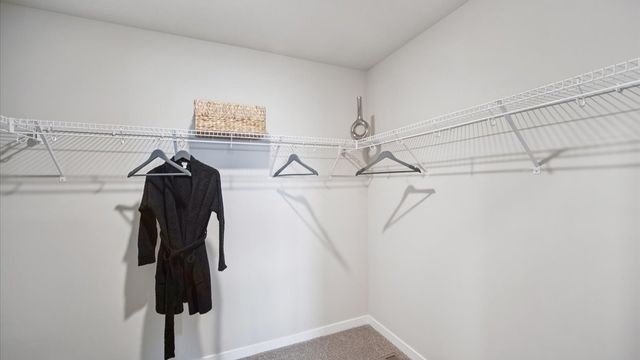 2885 Prairielight Drive, Hiawatha, IA 52233