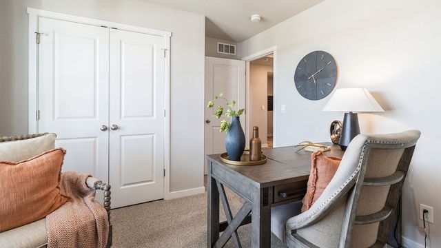 2885 Prairielight Drive, Hiawatha, IA 52233