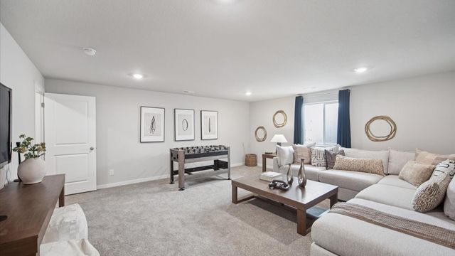 2885 Prairielight Drive, Hiawatha, IA 52233