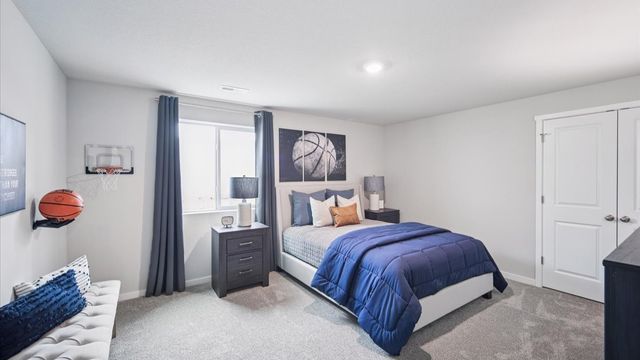 2885 Prairielight Drive, Hiawatha, IA 52233