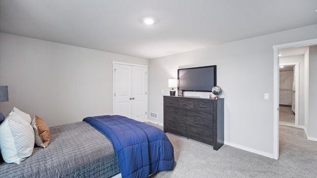 2885 Prairielight Drive, Hiawatha, IA 52233
