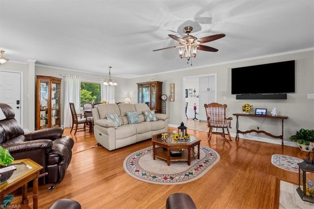 4662 Pineview Drive, Trinity, NC 27370