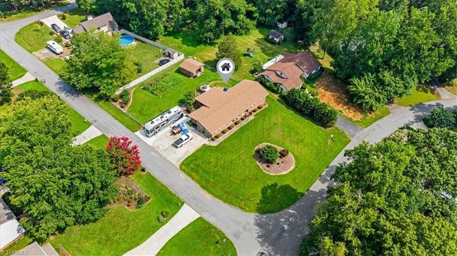 4662 Pineview Drive, Trinity, NC 27370